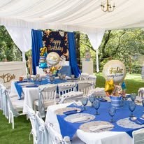Decoración azul para evento